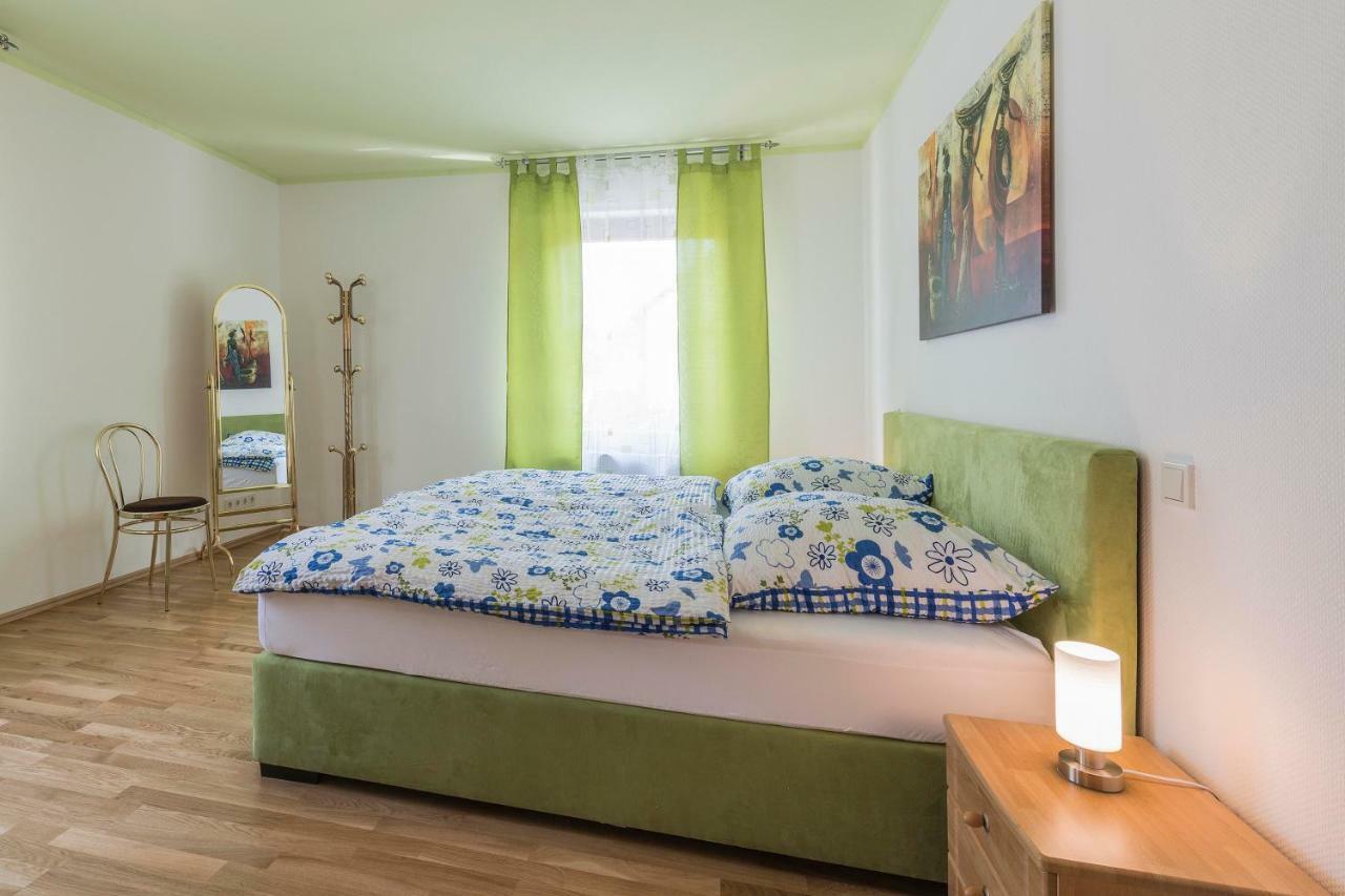 Ferienwohnung Familie Bauer Rimlingen Buitenkant foto